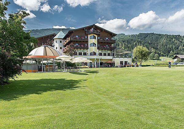 Hotel Junger Römer direkt am Golfplatz