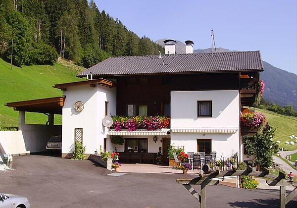 Alpenbauernhof Gröbenhof Seitenansicht