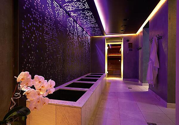 Sauna und Kneippgang