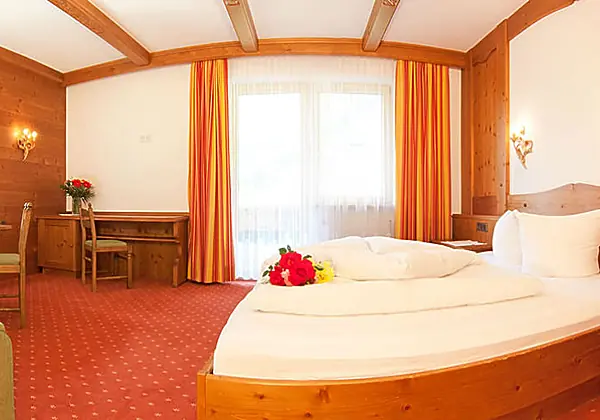 Ein Doppelzimmer in der Pension Rosenhügel
