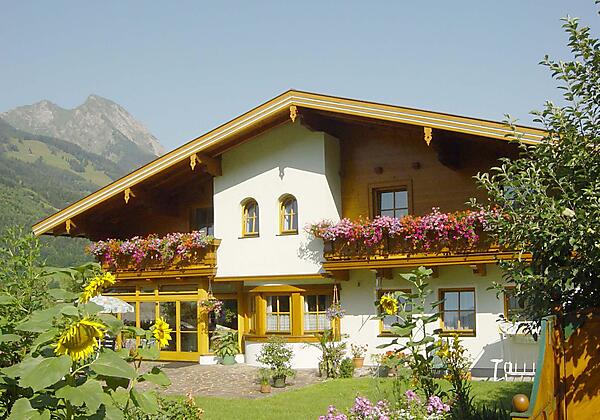 Gästehaus Alpina Dorfgastein Sommer