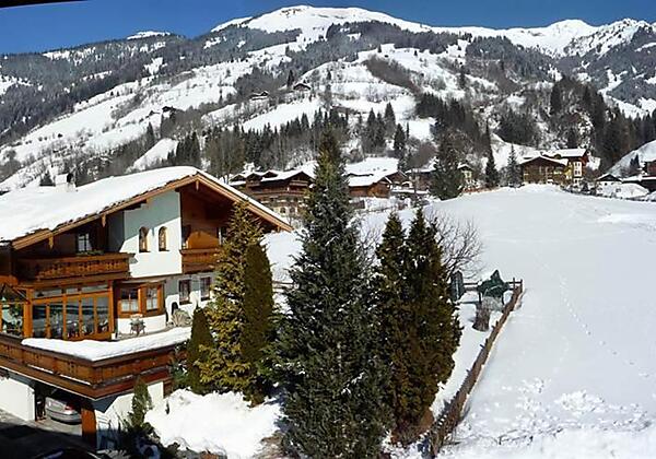 Gästehaus Alpina Dorfgastein winterbild