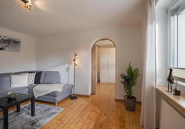 Apart_Anfang_Helfensteinstrasse_58_Hart_Wohnzimmer