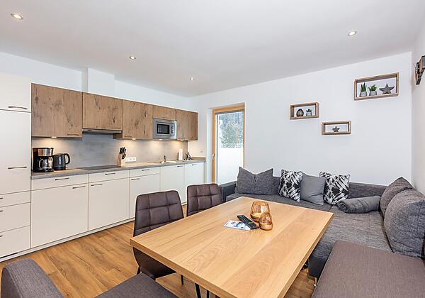 Wohnküche mit gemütlichen Essbereich