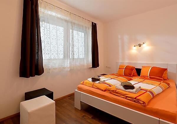 Schlafzimmer1