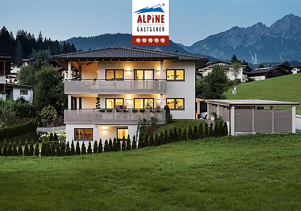 Söll_APARTdeluxe_Aussenansicht_Sommer_WilderKaiser