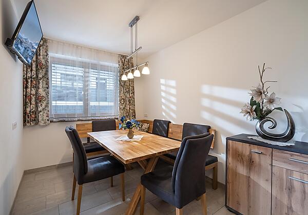 Apart_Fruehmann_Oberwilstrasse_10_Aschau_Eingangsb