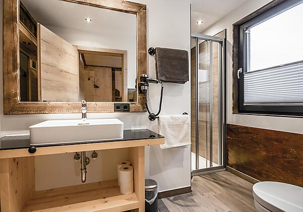 Badezimmer links Heimat