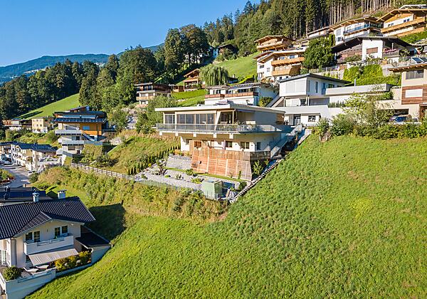 Aussenansicht Sommer (2)