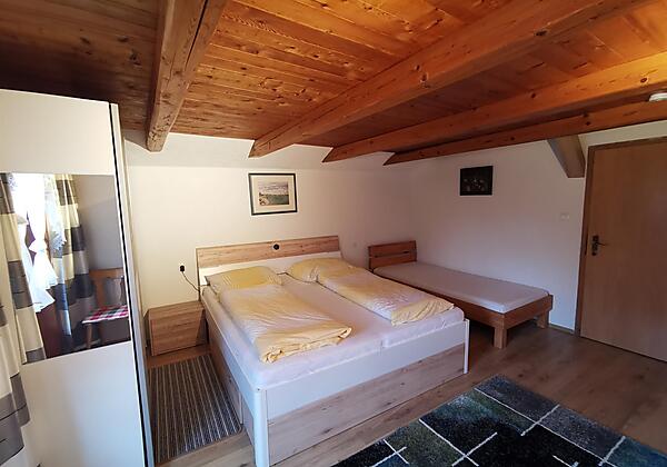 Apart_Ponholz_Schlafzimmer_B_2