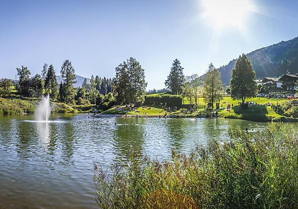 Badesee neben unserem Haus