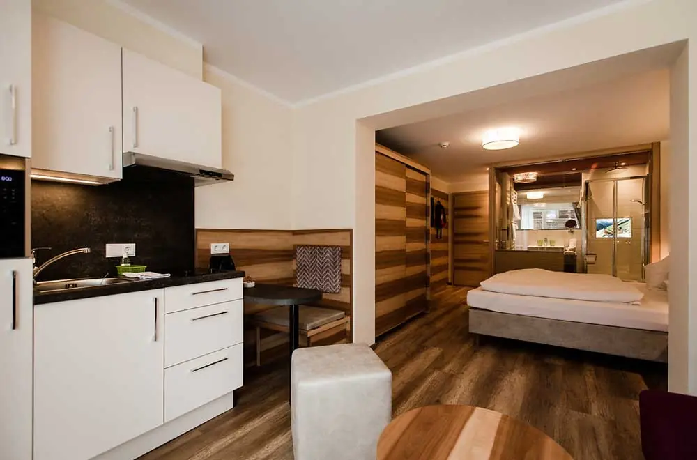 Zimmer im Aparthotel Dorfplatzl in Tux