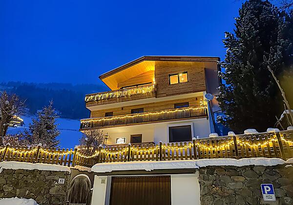 IMG_2457-denoise-exposure-sharpen-color