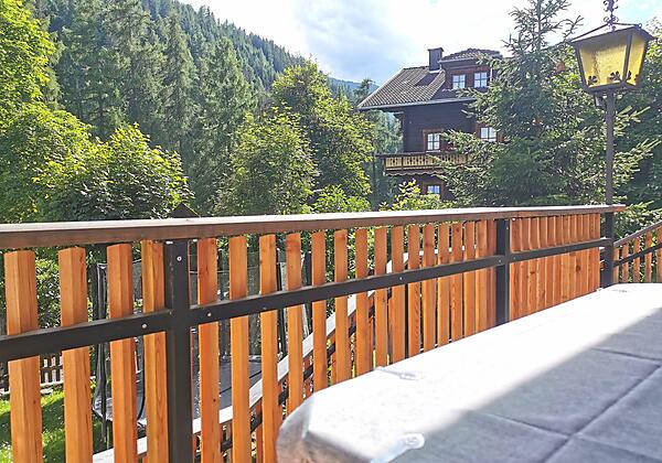 600a6583-f0bc-46da-97fb-4d57e294d4c3