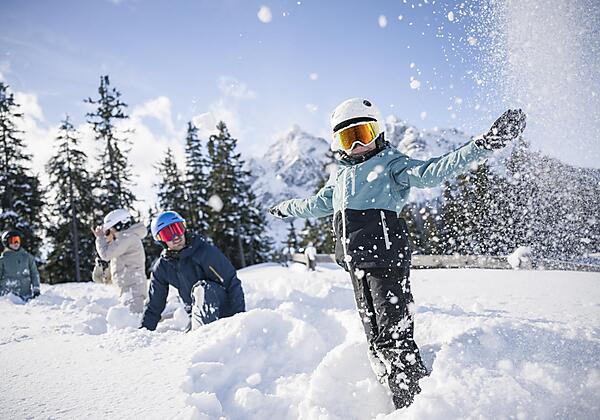 Kinder Mieders Serlesbahnen
