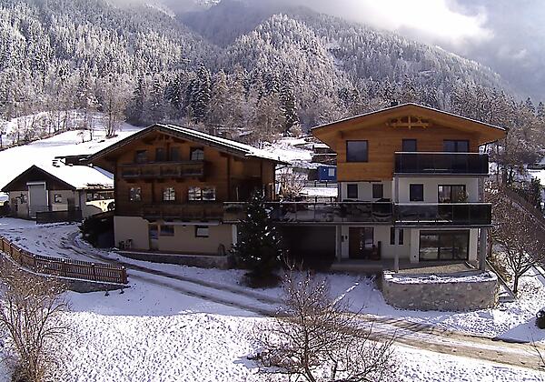 Apartment im Greit Winteransicht