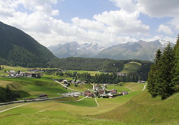 Niederthai Ortsaufnahme Sommer