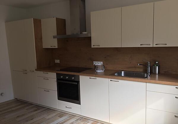 b56ab087-759c-49c5-b0e7-0c66260f4a2f