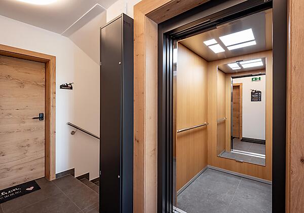 Apartment_Rainer_Dorf_124_Soell_Lift