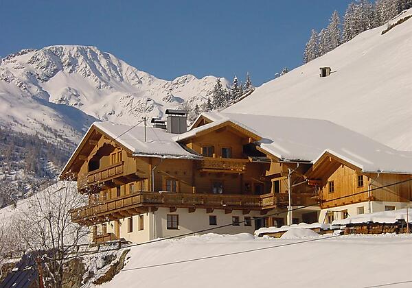 Winteransicht Haus Gutwenger