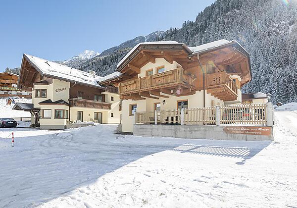Chiara Haupthaus und Chalet Chiara