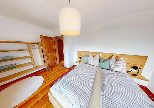 7b-Bahnhofstrae-04282023_072735