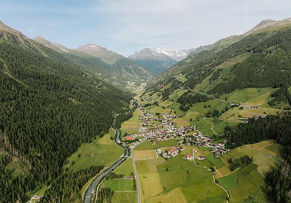 DJI_20250618214430_0835_D-min