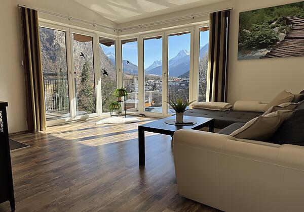 Wohnzimmer mit Ausblick