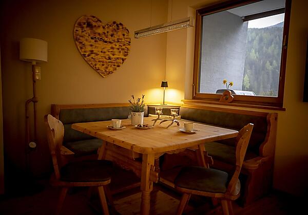 Bergkristall_Essbereich_4