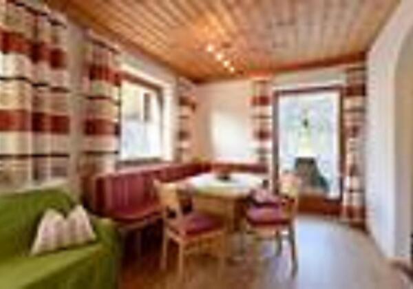 Appartement Enzian Wohnzimmer