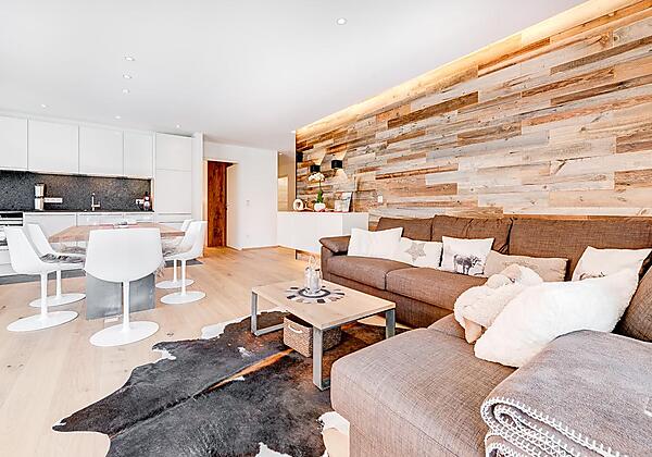 Wohnraum und Küchenzeile_005