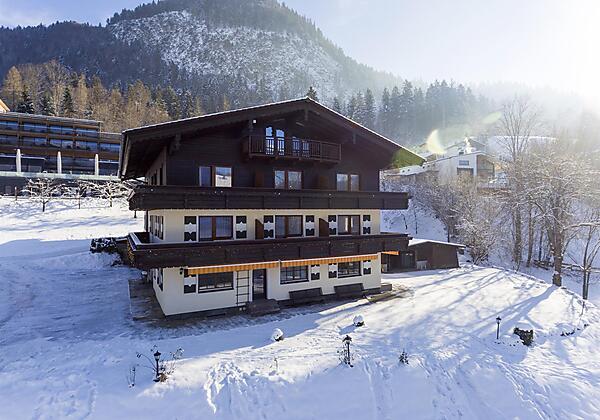 Pension Ticklhof am See in Thiersee Winteransicht