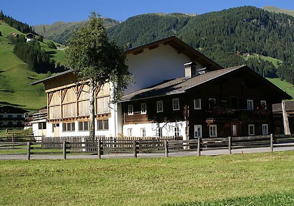 unser_bauernhof_und_hof