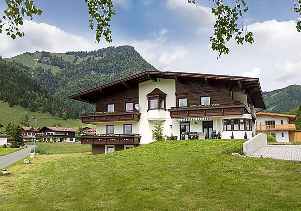 Hauptansicht Haus Montana