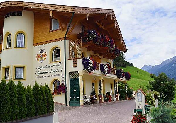 Hausansicht Appartementhaus Olympia Schlössl