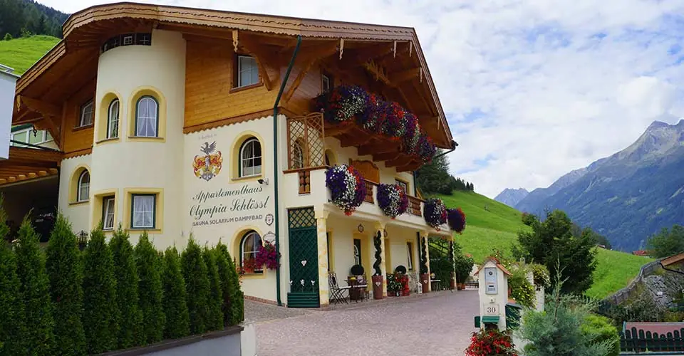 Hausansicht Appartementhaus Olympia Schlössl