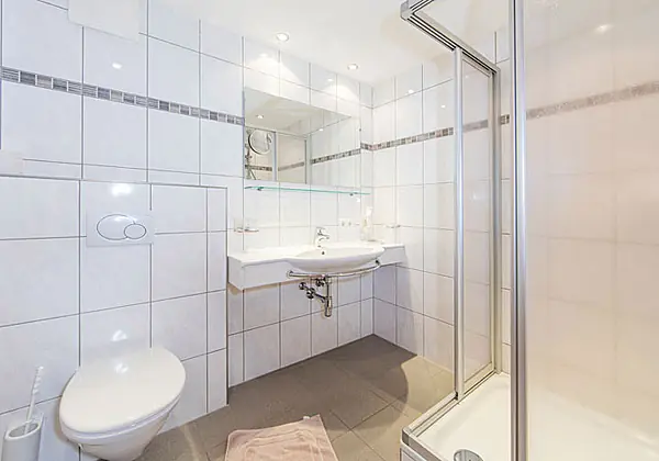 Badezimmer im Appartementhaus Sieglinde in Sölden