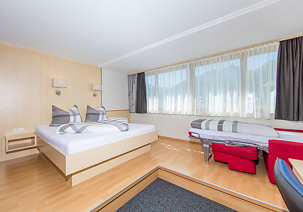 4729_Appartementhaus Sieglinde_SH