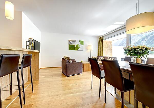 Bergzauber Wohn-/Essbereich