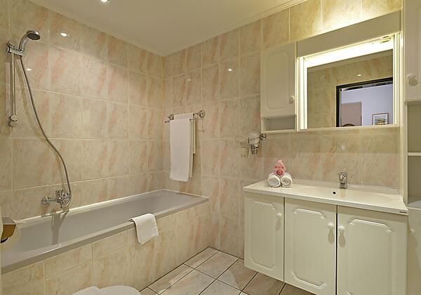 Appartement 104 - Badezimmer 1