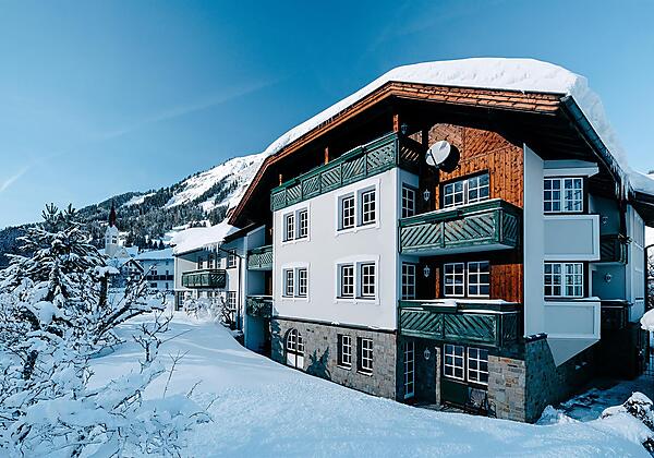 Apart-Suite Villa Rosa_Winter_Garten_02