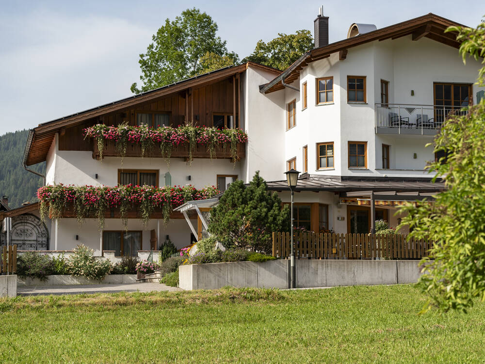 hotel-arnika-oberammergau-garnijpg.jpg