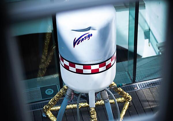 Kunst - Vertigo von David Moises