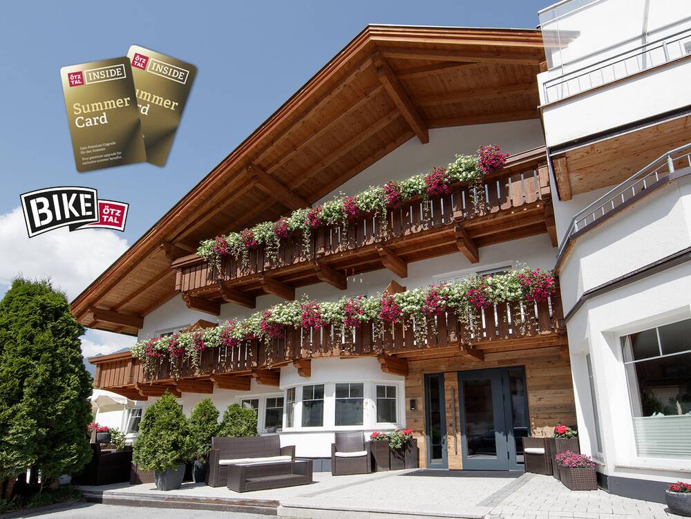 Außenansicht der GB Gondelblick in Sölden im Sommer