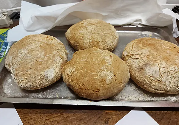 Frühstücksbrot vom Holzofen