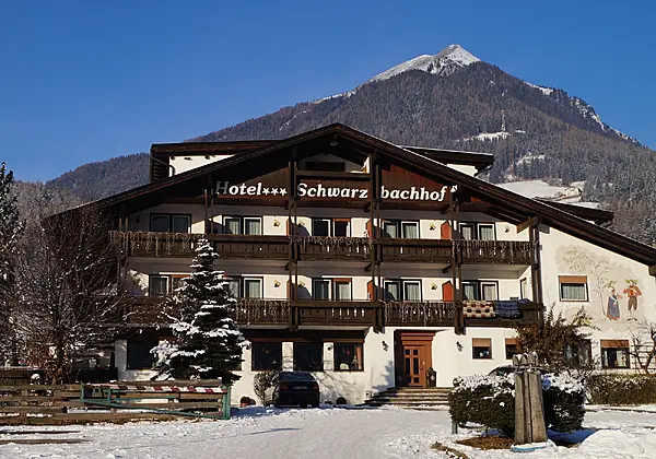 WinterbildSchwarzbachhofjpg.jpg