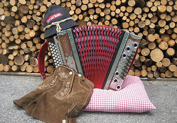 Bahlerhof - Ried im Zillertal - steir. Harmonika