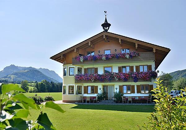 Bachangerhof im Sommer
