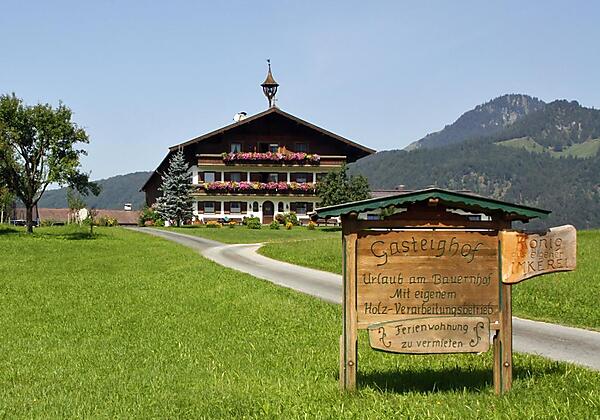 Gasteighof läd zum Sommerurlaub