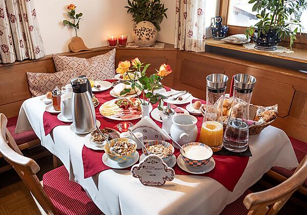 Welzenhof, Kaiserwinkl, Walchsee, Frühstückstisch
